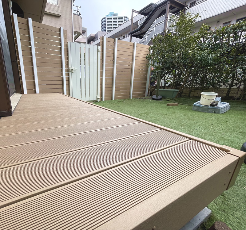 人工木デッキ床板
